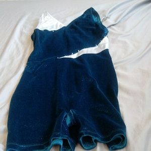 Snowflake designs ladies small leotard